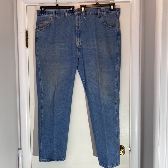 Wrangler Relaxed Fit Jeans 48x30 - Picture 4 of 9
